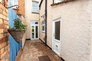 Side garden- click for photo gallery